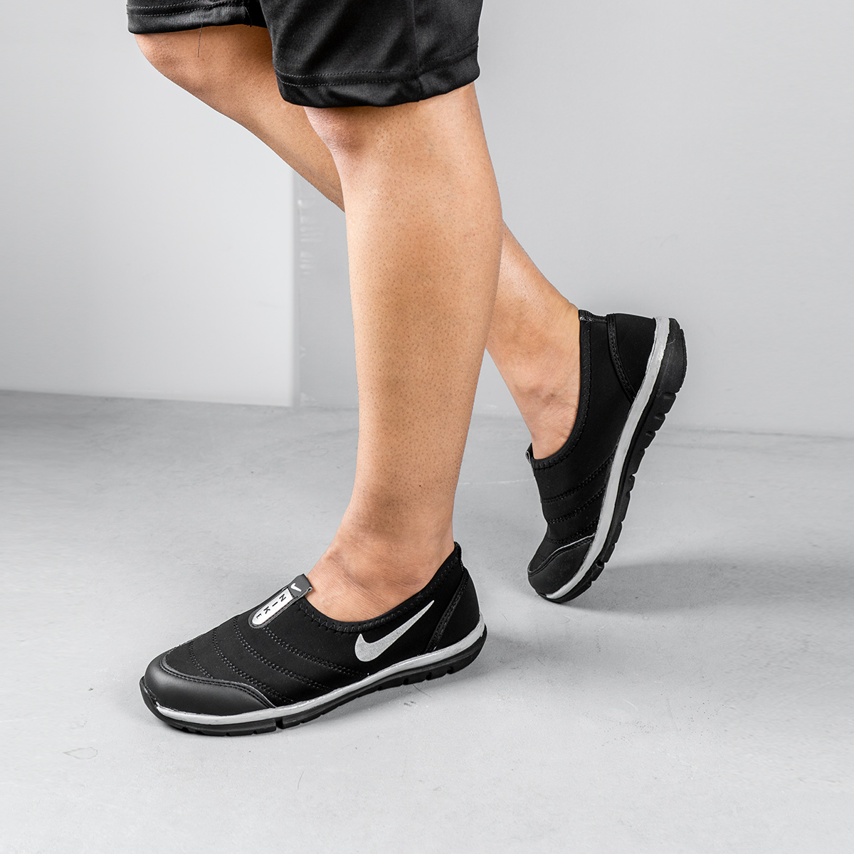 کفش مردانه Nike مشکی مدل Nadel