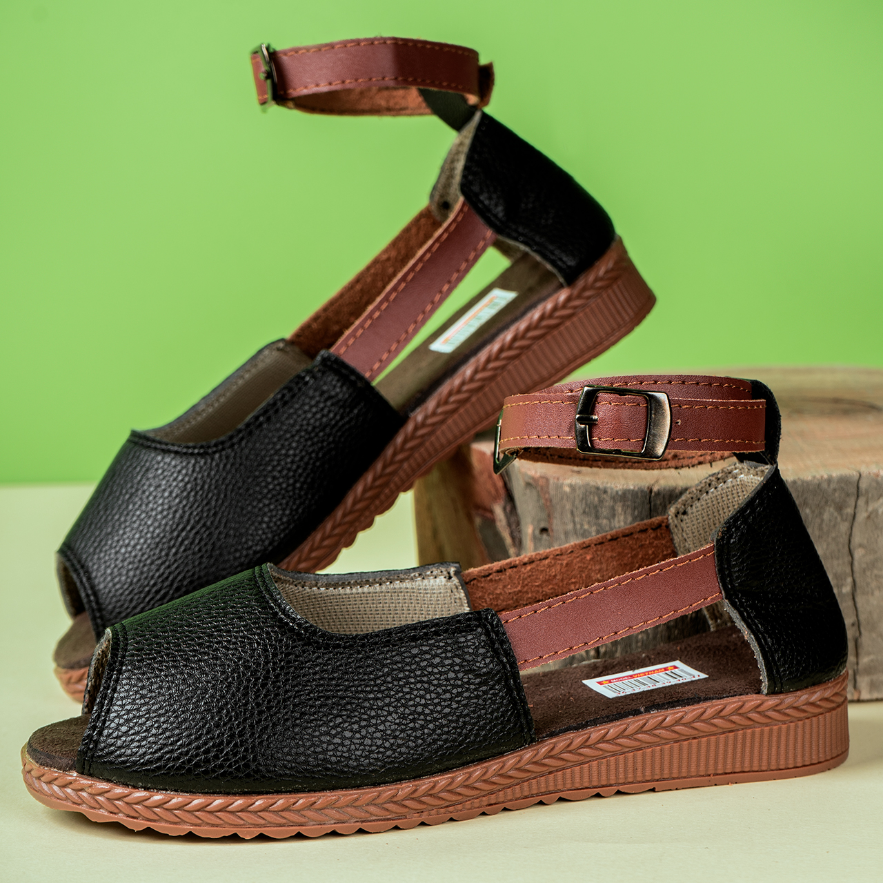 صندل زنانه مدل Diba