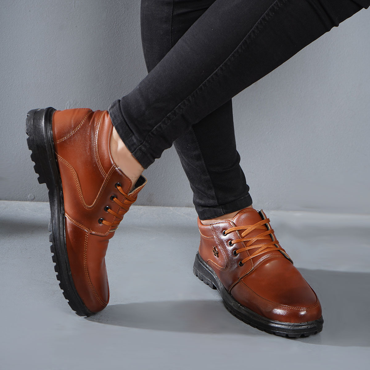 نیم بوت مردانه قهوه ای مدل A66